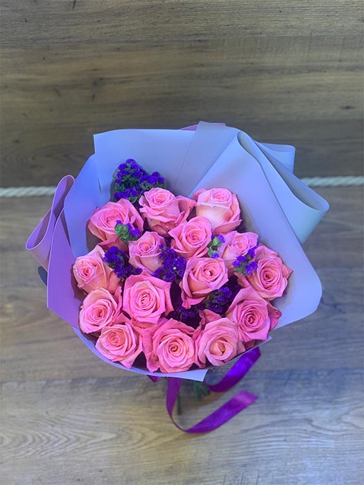 Букет с розами и эвкалиптом  - 25 роз.рф Тюмень