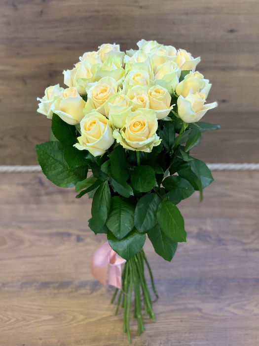 Букет "21 роза" (нежно-желтый)  - 25 роз.рф Тюмень